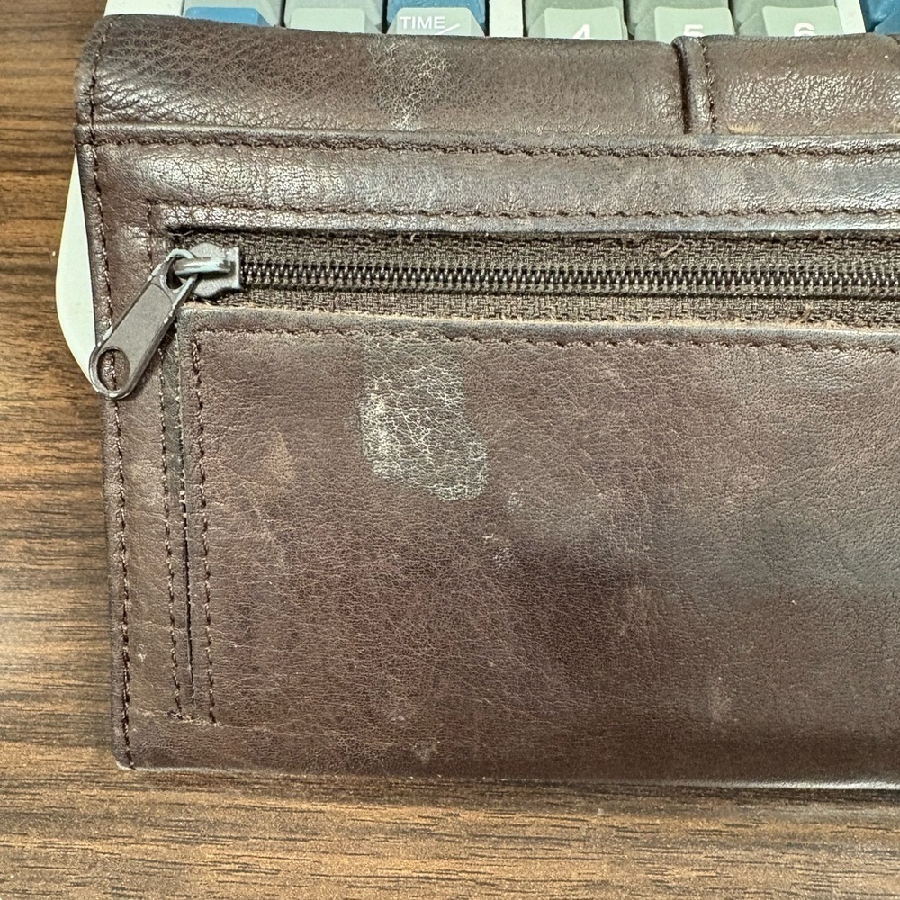 Fossil Brown Leather Wallet and Checkbook Holder - Picture 3 of 11